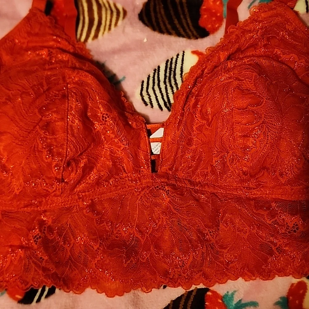 Auden Red Shimmer Bralette - Picture 3 of 6